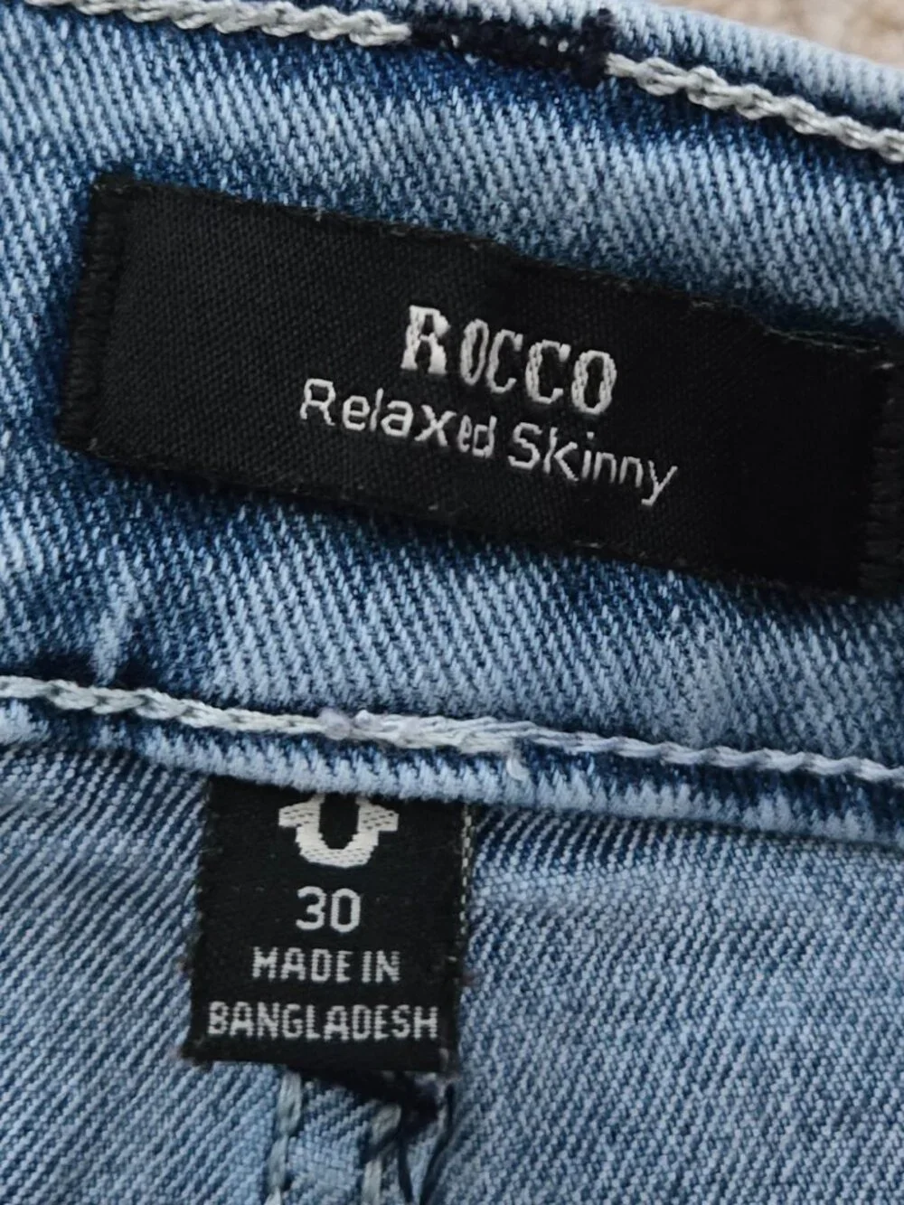 True Religion Rocco Relaxed Skinny Jean Shorts Mens Medium Wash Jorts Stretch 30